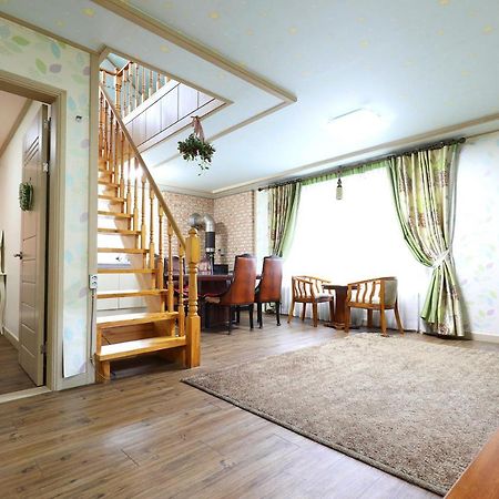 Yeowoogneul Pension Chuncheon Eksteriør billede